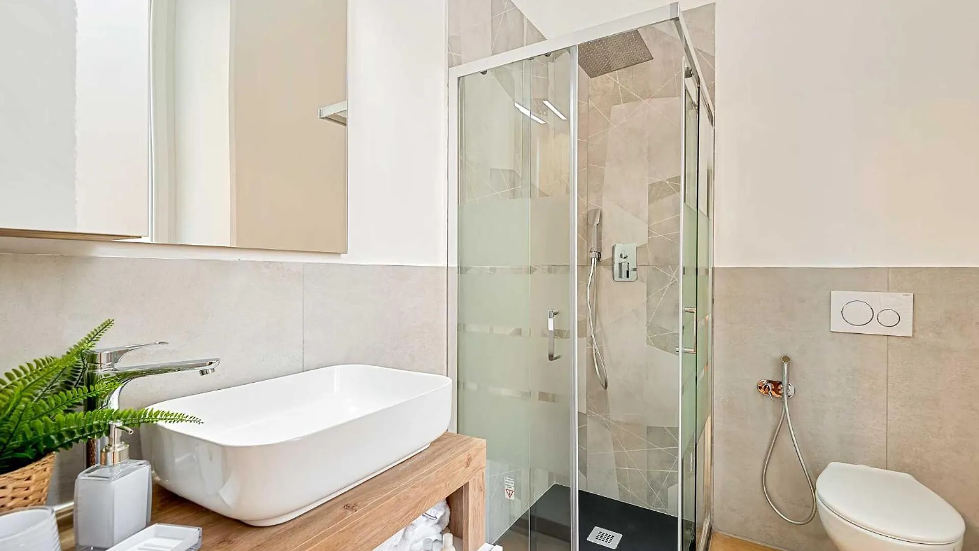 Guest house 5 Terre Central, Terremarine La Spezia Italy